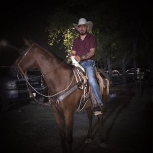 Meet your Posher, Juan